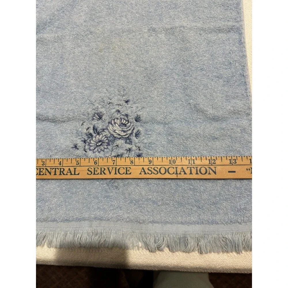 Canon Towels 1980's Blue Embroidered Flowers 2 Bath 1 Hand 21 x 40